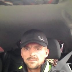 Парень. Займусь виртом и иными откровенными играми с девушкой Парень. Займусь виртом и иными откровенными играми с девушкой