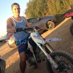 Кавказский горячий мужчина ищет даму для интима возраст не ограничен.. пишите буду ждать Кавказский горячий мужчина ищет даму для интима возраст не ограничен.. пишите буду ждать