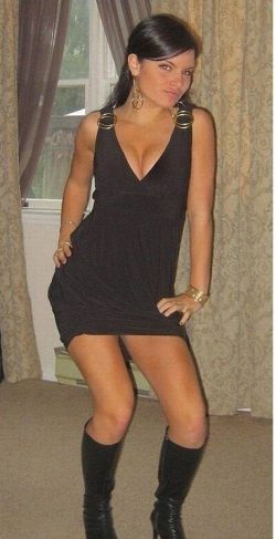 Женщина ищет мужчину для страстного секса в Владимире Женщина ищет мужчину для страстного секса в Владимире