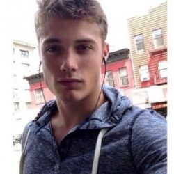 Молодой парень ищет девушку для секса без обязательств и без коммерции в Владимире Молодой парень ищет девушку для секса без обязательств и без коммерции в Владимире
