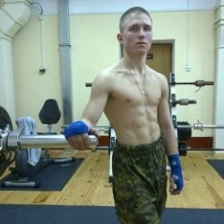 Парень, ищу красавицу на каждый день Парень, ищу красавицу на каждый день